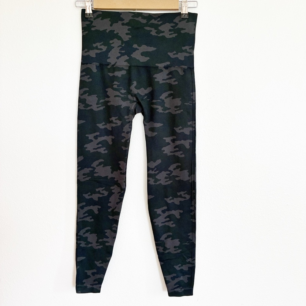 Spanx Look At Me Now Leggings Womens L Blue Camo Pull On Stretch Tummy Control